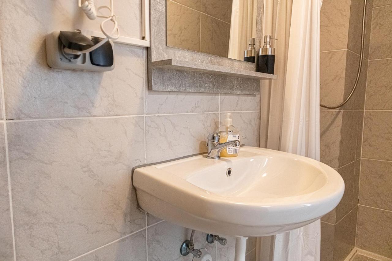 3 Standard Rooms Near Hauptbahnhof เวียนนา ภายนอก รูปภาพ