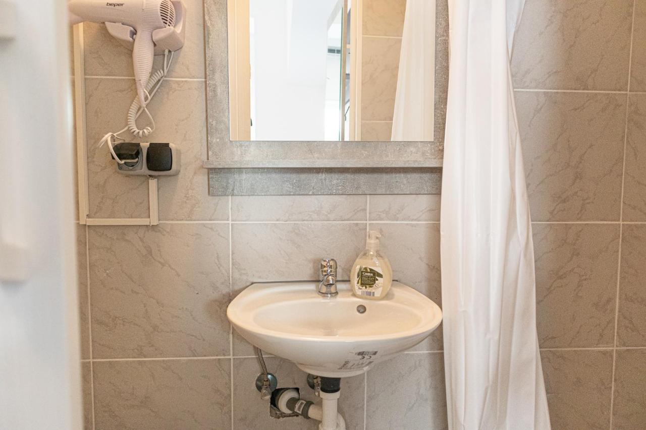 3 Standard Rooms Near Hauptbahnhof เวียนนา ภายนอก รูปภาพ