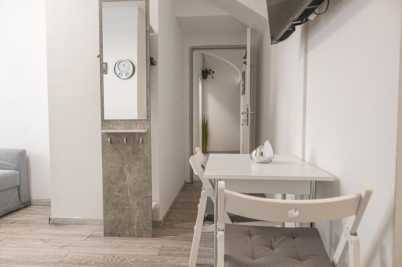 3 Standard Rooms Near Hauptbahnhof เวียนนา ภายนอก รูปภาพ