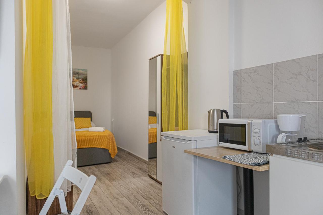 3 Standard Rooms Near Hauptbahnhof เวียนนา ภายนอก รูปภาพ